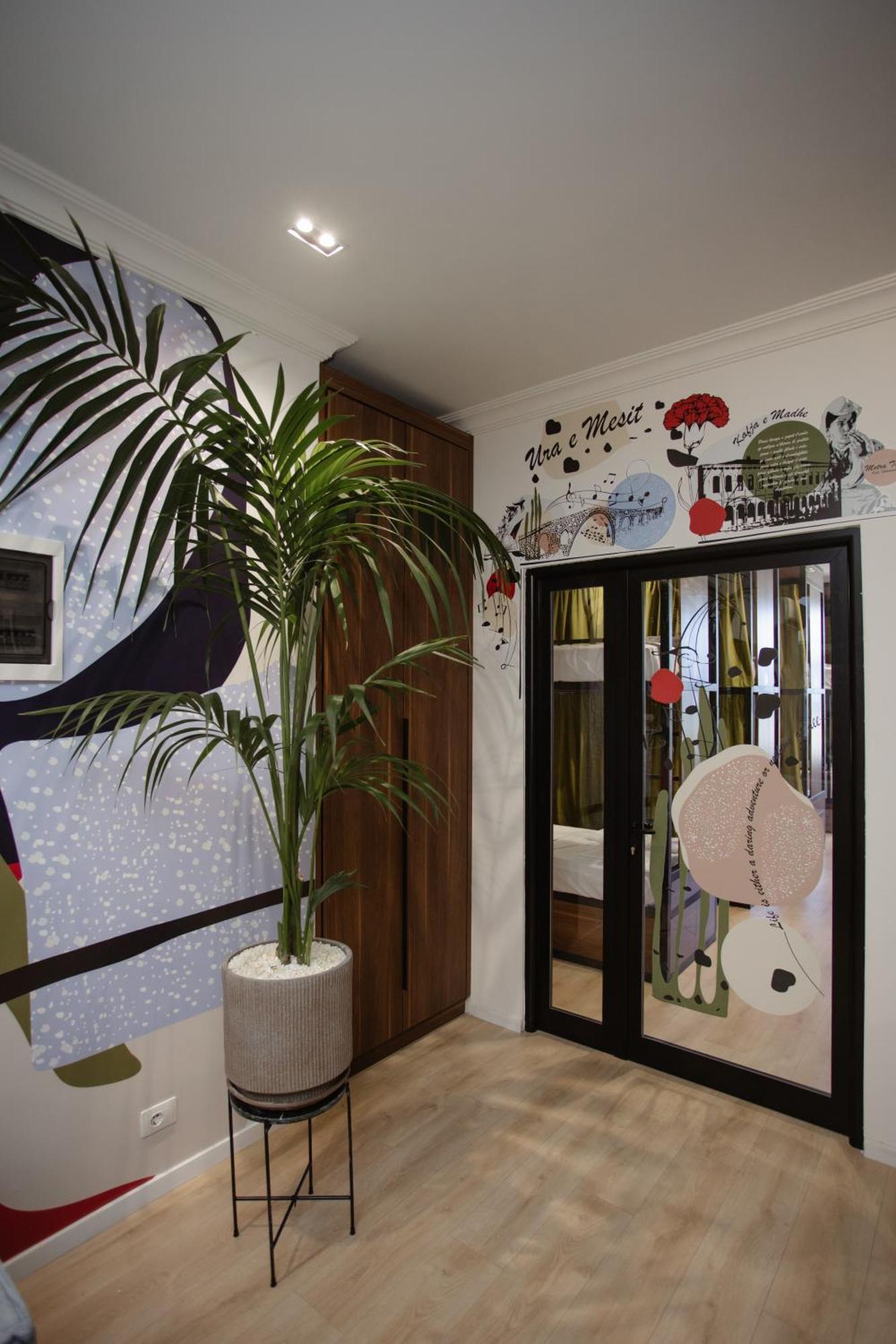 Corner Hostel Shkoder Exterior photo